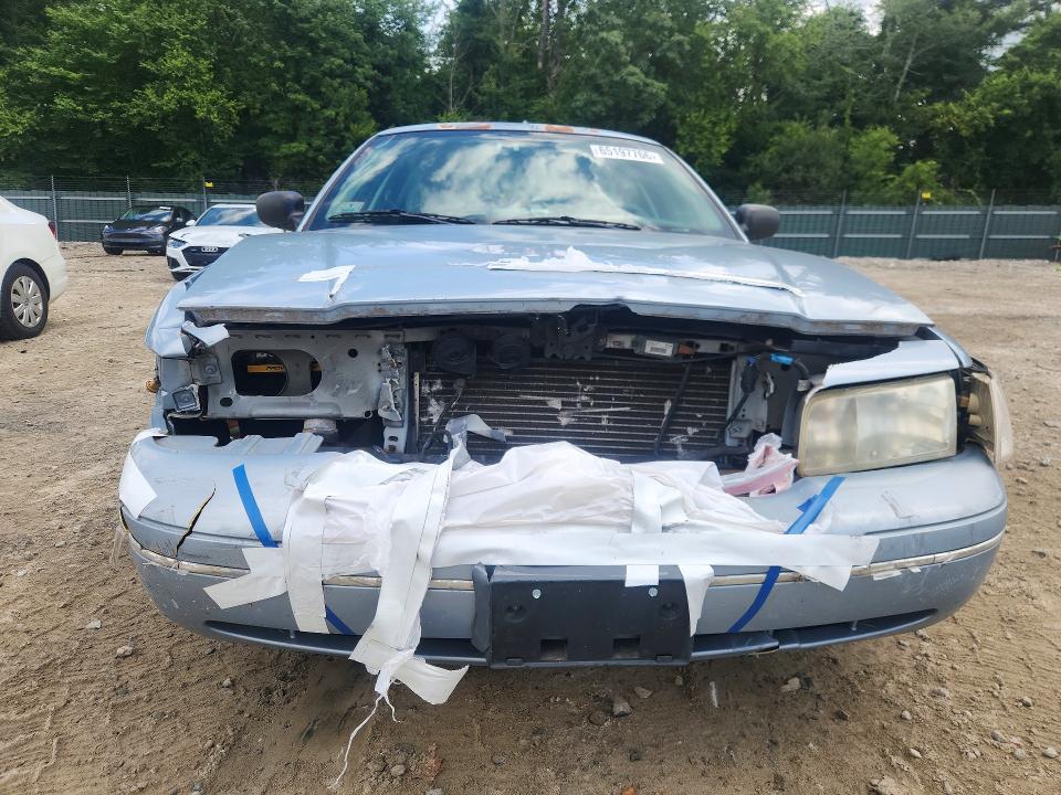 2004 Ford Crown Victoria მანქანა იყიდება აუქციონზე, vin: 2FAFP74W64X126003, აუქციონის ნომერი: 65197766