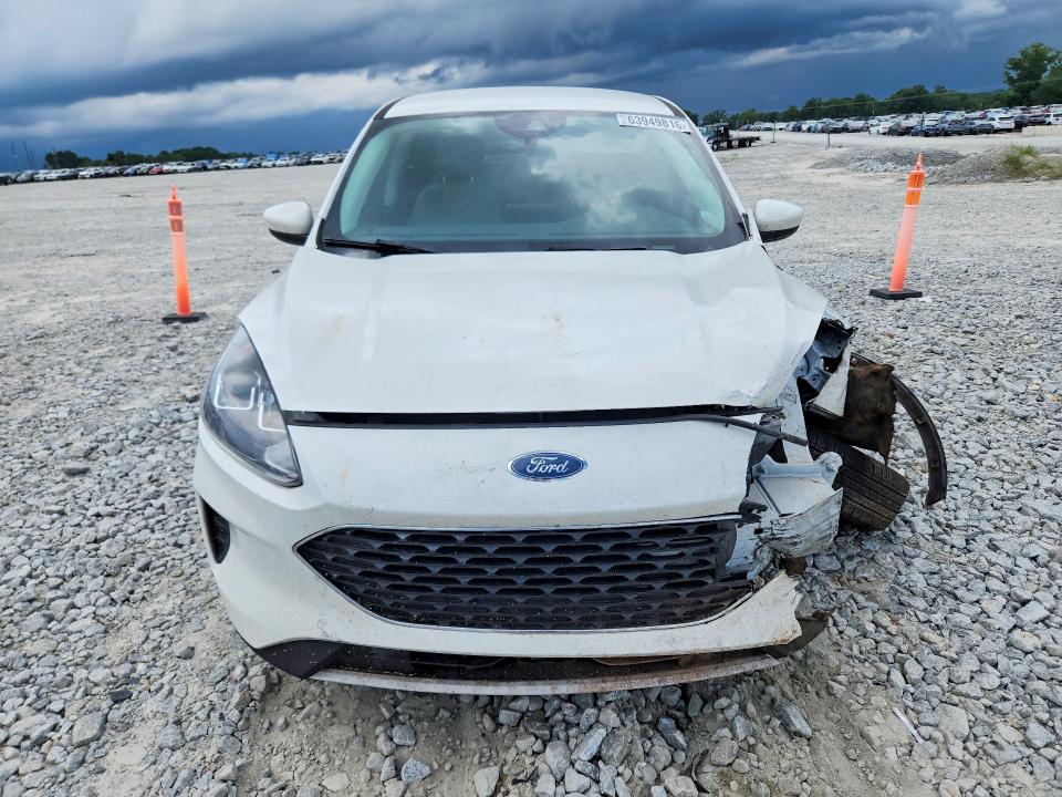 63949816 :رقم المزاد ، 1FMCU0G67MUA36080 vin ، 2021 Ford Escape مزاد بيع