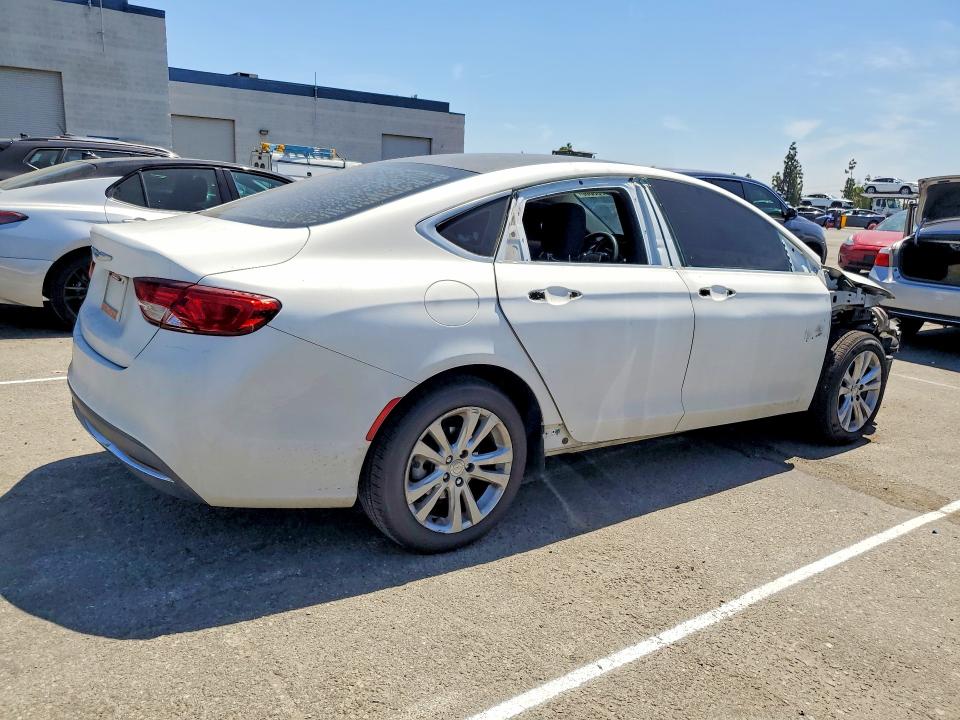 65933066 :رقم المزاد ، 1C3CCCAB2FN567980 vin ، 2015 Chrysler 200 مزاد بيع