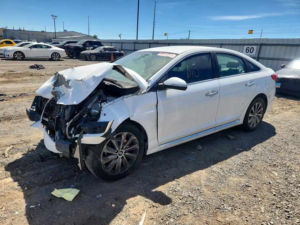 58554726 :رقم المزاد ، 5NPE34AF4FH046966 vin ، 2015 Hyundai Sonata مزاد بيع