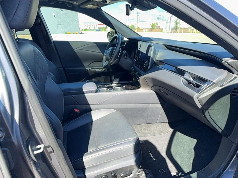 65581426 :رقم المزاد ، 2T2BBMCA0PC013339 vin ، 2023 Lexus Rx 350h مزاد بيع