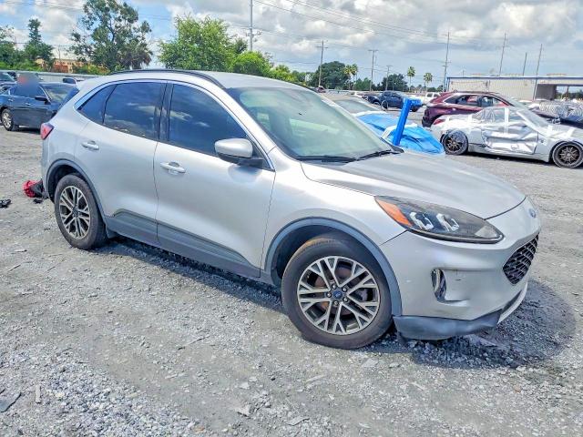 2020 Ford Escape მანქანა იყიდება აუქციონზე, vin: 1FMCU0H63LUA68909, აუქციონის ნომერი: 66208226