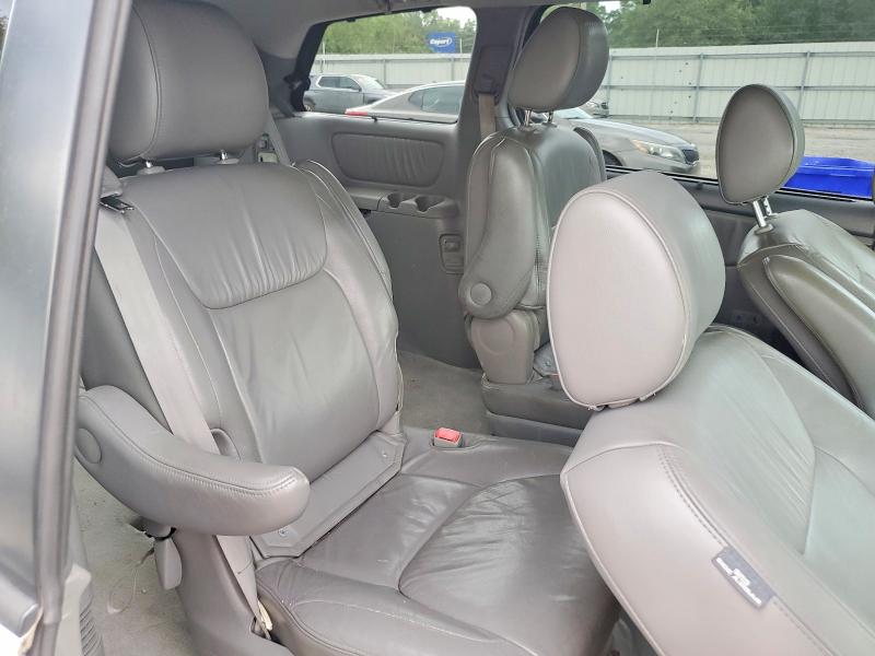 2010 Toyota Sienna მანქანა იყიდება აუქციონზე, vin: 5TDYK4CC5AS303560, აუქციონის ნომერი: 64566976