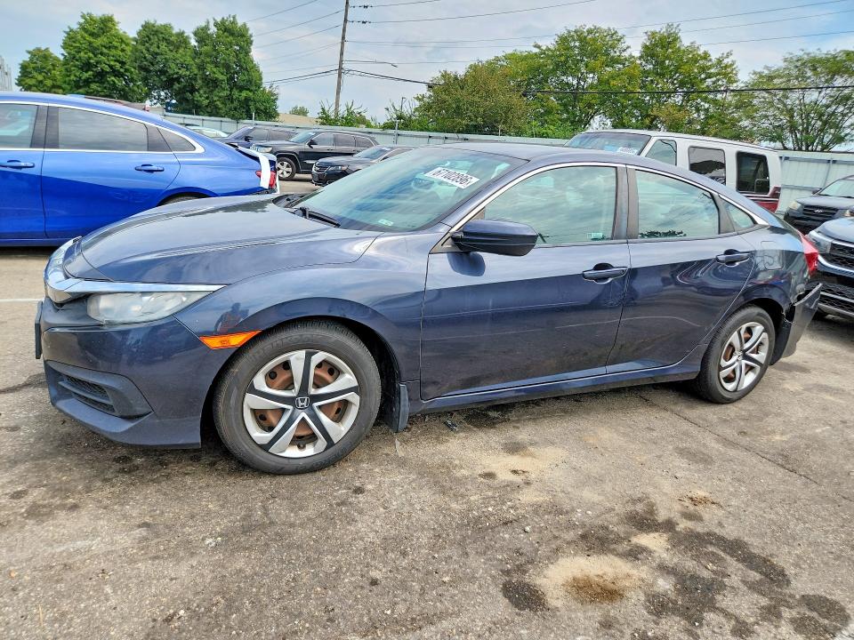 67102896 :رقم المزاد ، 2HGFC2F59JH574157 vin ، 2018 Honda Civic مزاد بيع