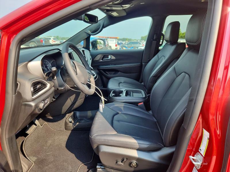 Продаж на аукціоні авто 2027 Chrysler Pacifica, vin: 2C4RC1BGXVR580207, номер лоту: 64005956