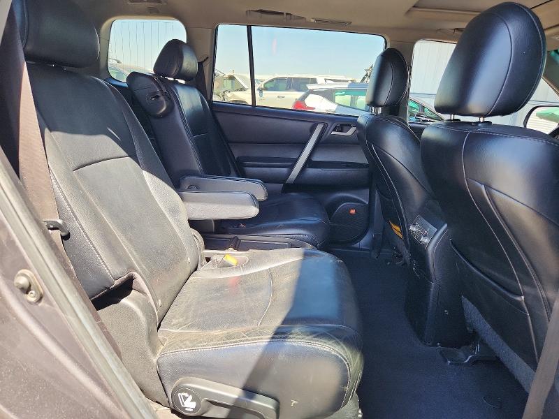 Продажа на аукционе авто 2011 Toyota Highlander, vin: 5TDZK3EH0BS033677, номер лота: 63598436