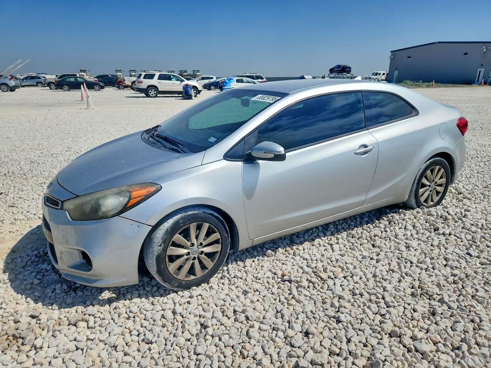 65829796 :رقم المزاد ، KNAFX6A84F5273125 vin ، 2015 Kia Forte Koup مزاد بيع