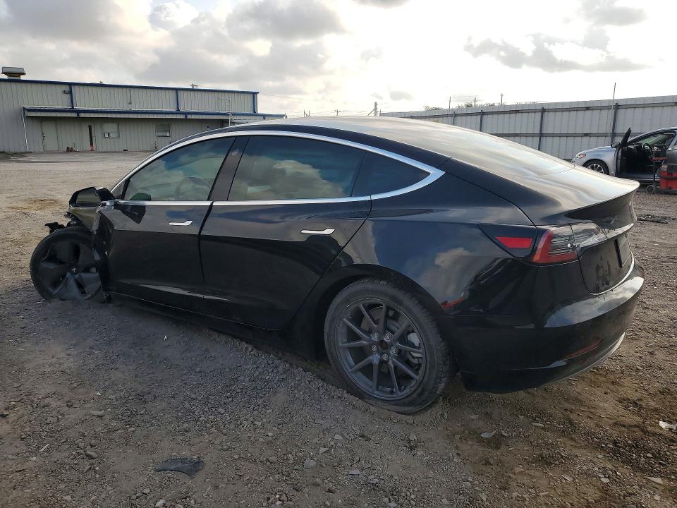 Продажа на аукционе авто 2019 Tesla Model 3, vin: 5YJ3E1EAXKF362962, номер лота: 63677986