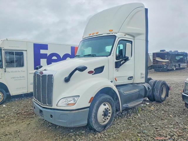 2017 Peterbilt 579 მანქანა იყიდება აუქციონზე, vin: 1XPBA48X1HD428998, აუქციონის ნომერი: 61972146