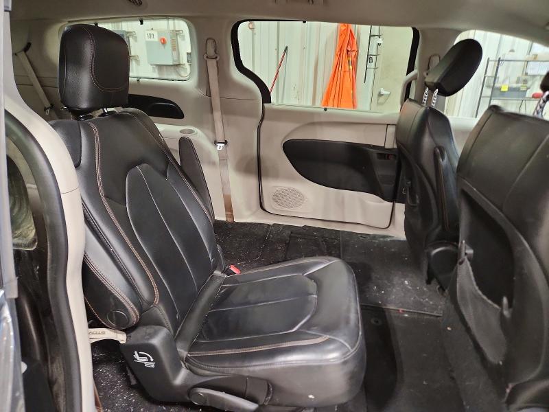 Продаж на аукціоні авто 2017 Chrysler Pacifica, vin: 2C4RC1BG8HR613838, номер лоту: 64582466