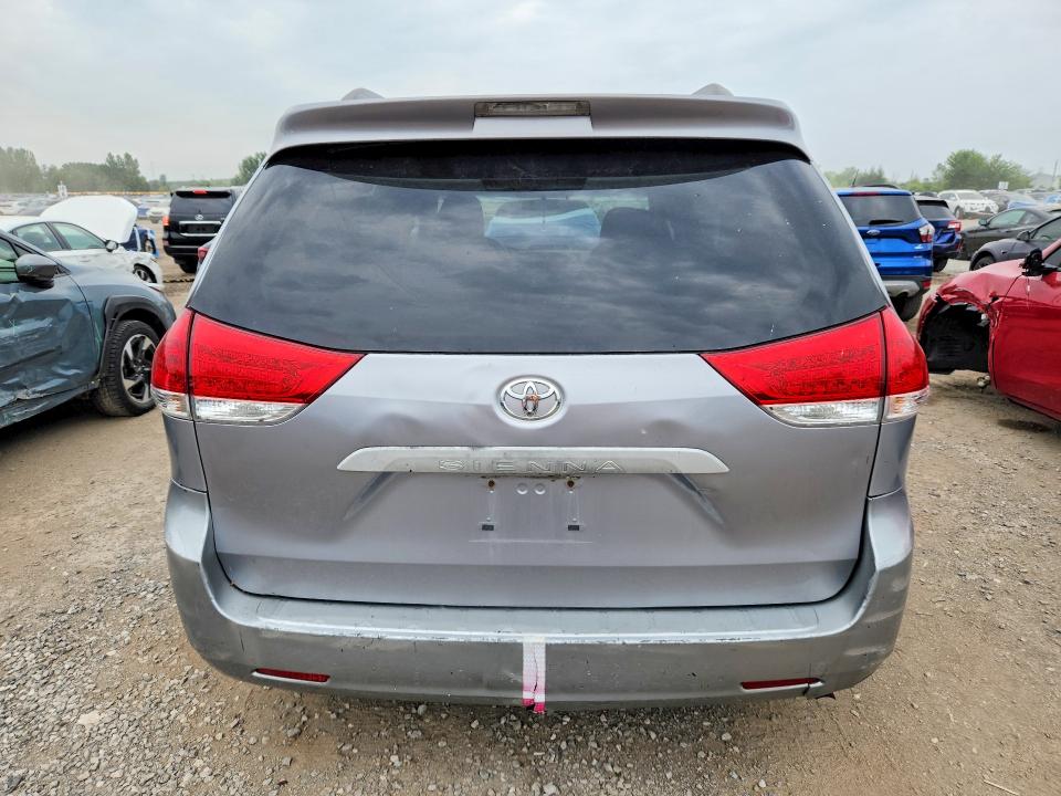 Продажа на аукционе авто 2011 Toyota Sienna, vin: 5TDZK3DC8BS022464, номер лота: 61636286