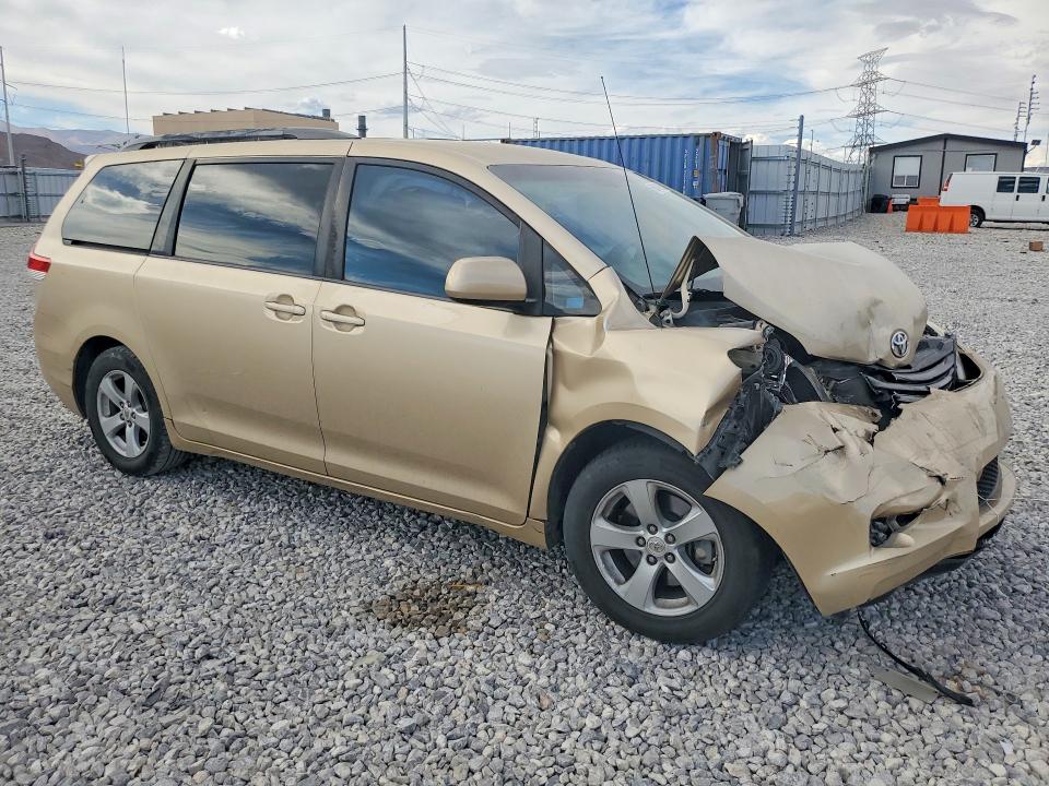 Продажа на аукционе авто 2012 Toyota Sienna, vin: 5TDKK3DC2CS242072, номер лота: 66848096
