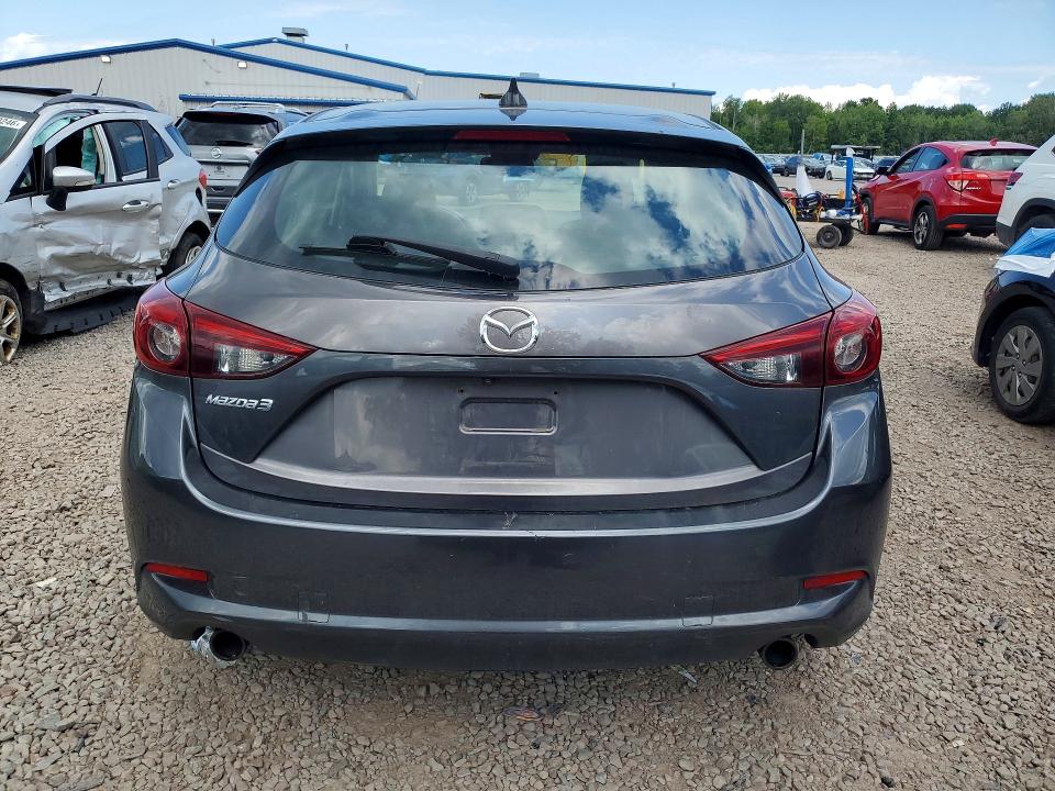 65105076 :رقم المزاد ، 3MZBN1M33JM229577 vin ، 2018 Mazda 3 مزاد بيع