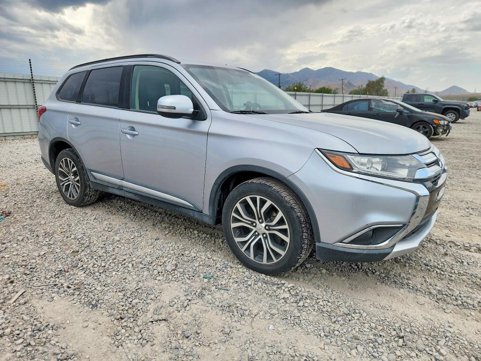 Продажа на аукционе авто 2016 Mitsubishi Outlander, vin: JA4AZ3A32GZ064996, номер лота: 64744096