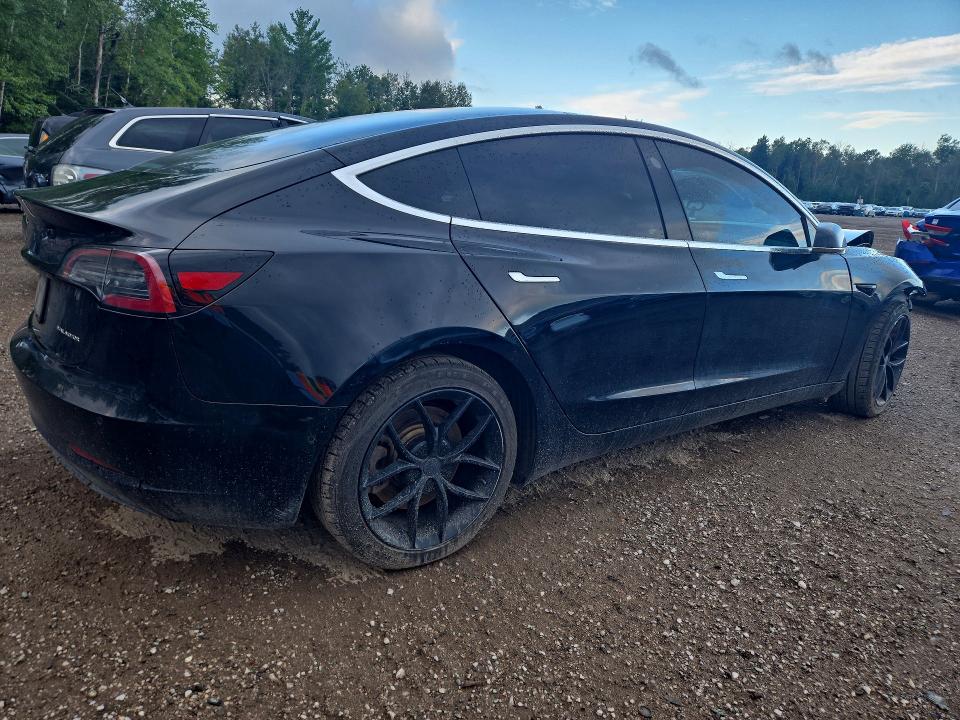 Продажа на аукционе авто 2019 Tesla Model 3, vin: 5YJ3E1EBXKF199884, номер лота: 65938506