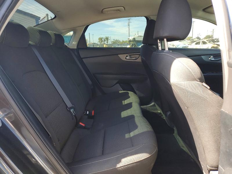 65242946 :رقم المزاد ، 3KPF24AD0KE092945 vin ، 2019 Kia Forte مزاد بيع
