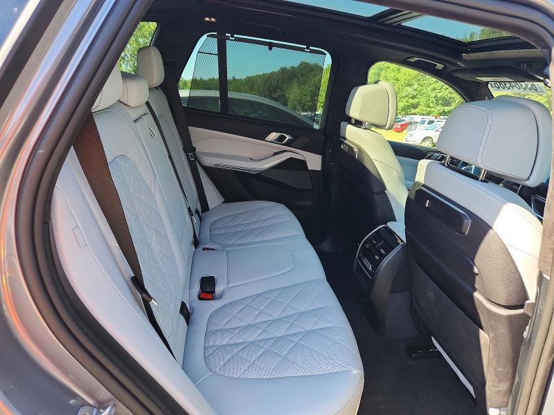 63364386 :رقم المزاد ، 5UX43EU07T9377360 vin ، 2026 Bmw X5 مزاد بيع