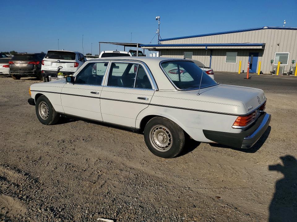 Продажа на аукционе авто 1980 Mercedes-benz 300d, vin: 12313012203116, номер лота: 64623236