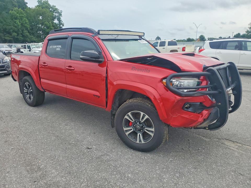 63674716 :رقم المزاد ، 5TFCZ5AN9JX162437 vin ، 2018 Toyota Tacoma مزاد بيع