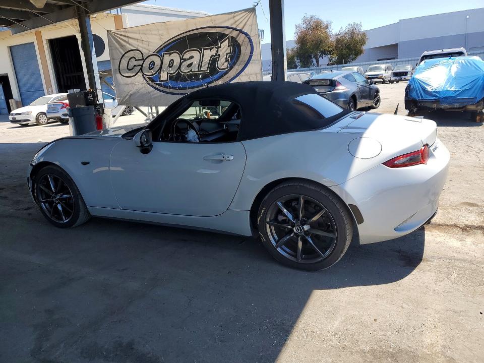Продажа на аукционе авто 2017 Mazda Mx-5 Miata, vin: JM1NDAD74H0124520, номер лота: 64389416