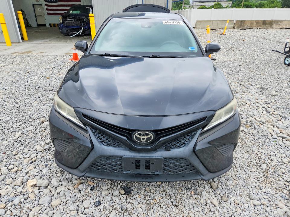 Продажа на аукционе авто 2018 Toyota Camry, vin: 4T1B11HK0JU040621, номер лота: 64657136