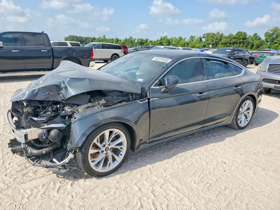 Продаж на аукціоні авто 2022 Audi A5, vin: WAUABCF53NA026772, номер лоту: 63220556