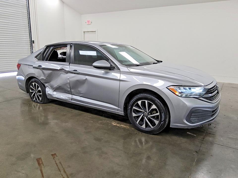 Продажа на аукционе авто 2022 Volkswagen Jetta, vin: 3VWCM7BU7NM005823, номер лота: 65217846