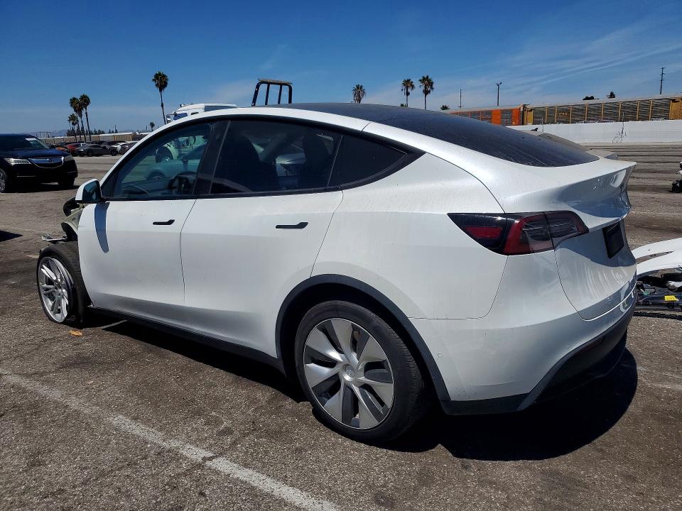 65859086 :رقم المزاد ، 7SAYGDEE4NF556382 vin ، 2022 Tesla Model Y مزاد بيع