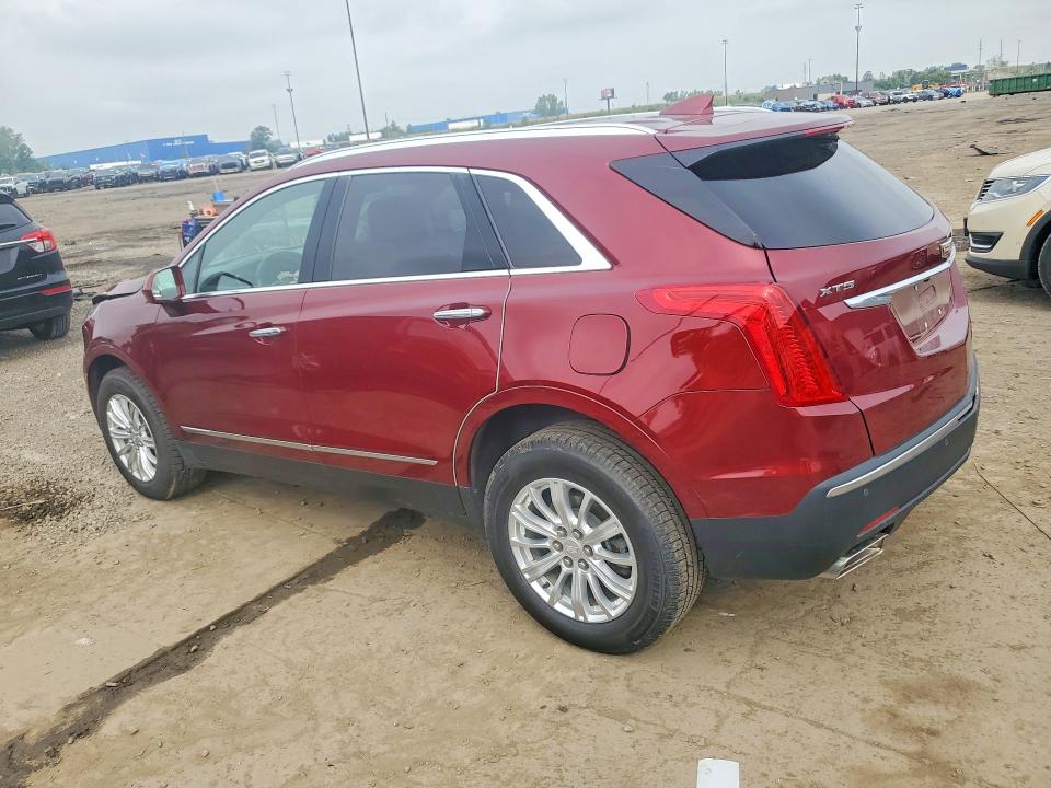 63905456 :رقم المزاد ، 1GYKNARS5HZ322445 vin ، 2017 Cadillac Xt5 مزاد بيع
