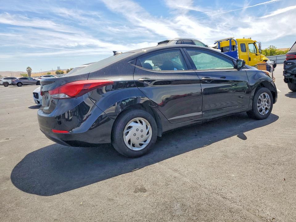 Продажа на аукционе авто 2016 Hyundai Elantra, vin: 5NPDH4AE8GH711938, номер лота: 64620836