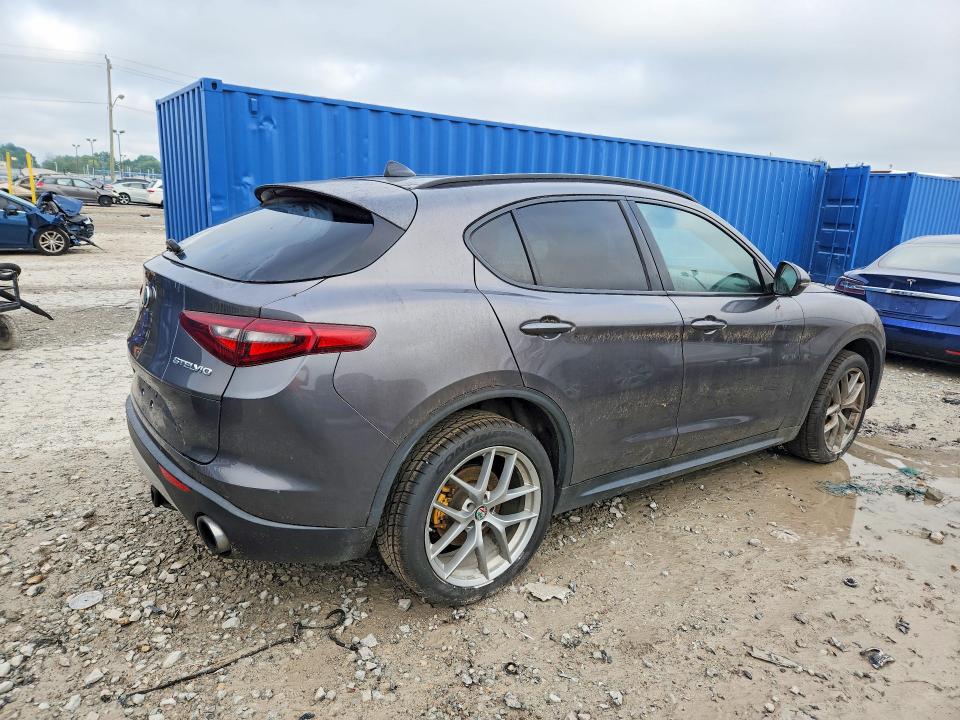 Aukcja sprzedaży 2018 Alfa Romeo Stelvio, vin: ZASFAKNN3J7B91646, numer aukcji: 63175596