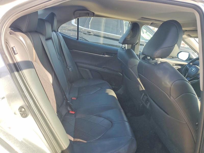 63466876 :رقم المزاد ، 4T1B21HK1KU517605 vin ، 2019 Toyota Camry Hybrid مزاد بيع