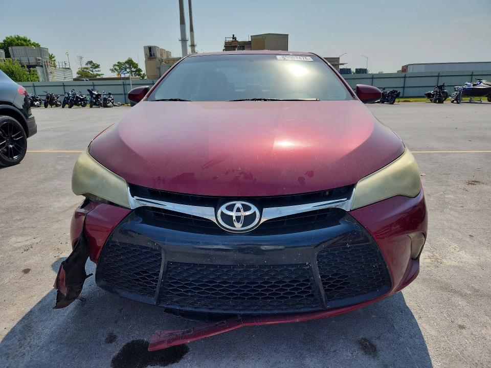 2015 Toyota Camry მანქანა იყიდება აუქციონზე, vin: 4T1BF1FK0FU921606, აუქციონის ნომერი: 63907476