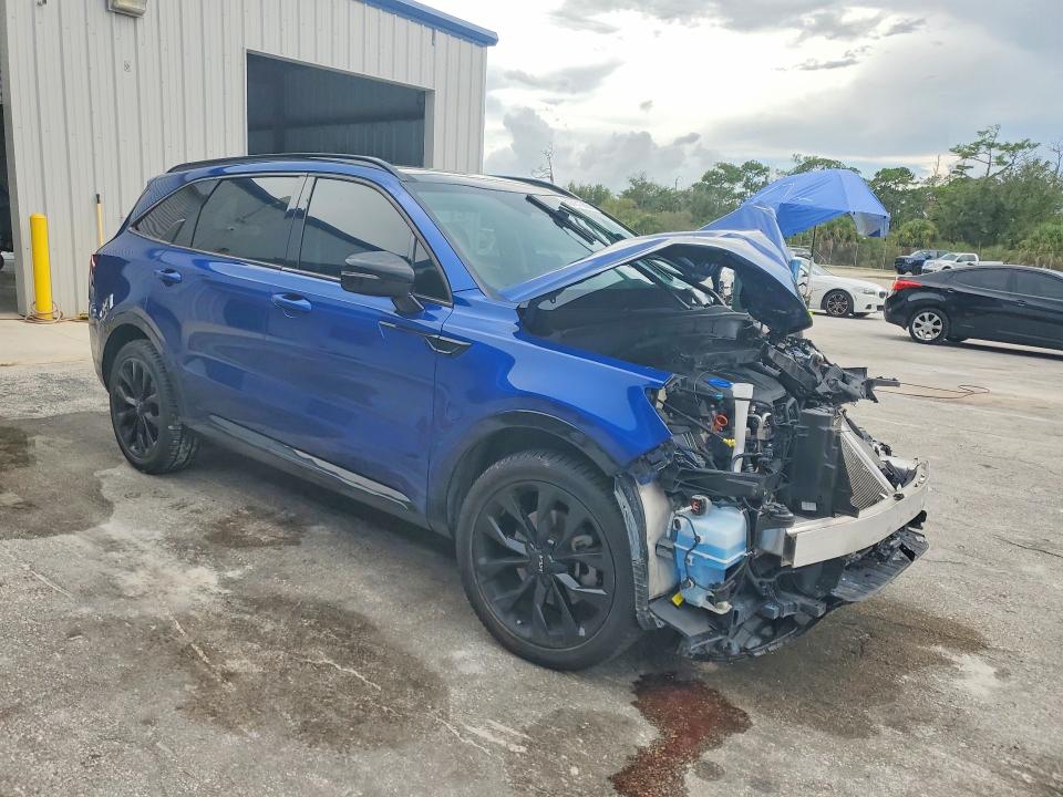 63781366 :رقم المزاد ، 5XYRK4LF4NG125688 vin ، 2022 Kia Sorento مزاد بيع