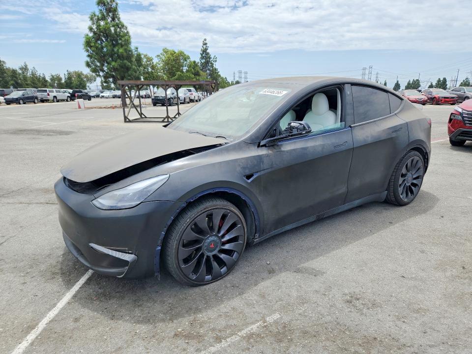 Auction sale of the 2022 Tesla Model Y, vin: 7SAYGDEF9NF387615, lot number: 63446266