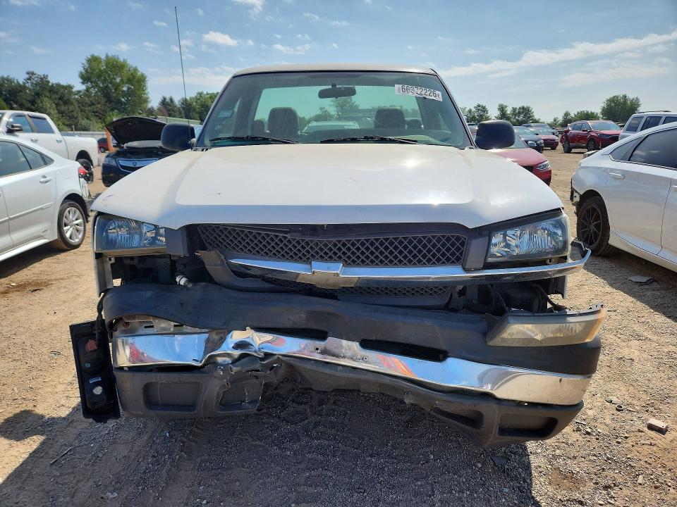 66372226 :رقم المزاد ، 1GCHC24U44E262311 vin ، 2004 Chevrolet Silverado مزاد بيع
