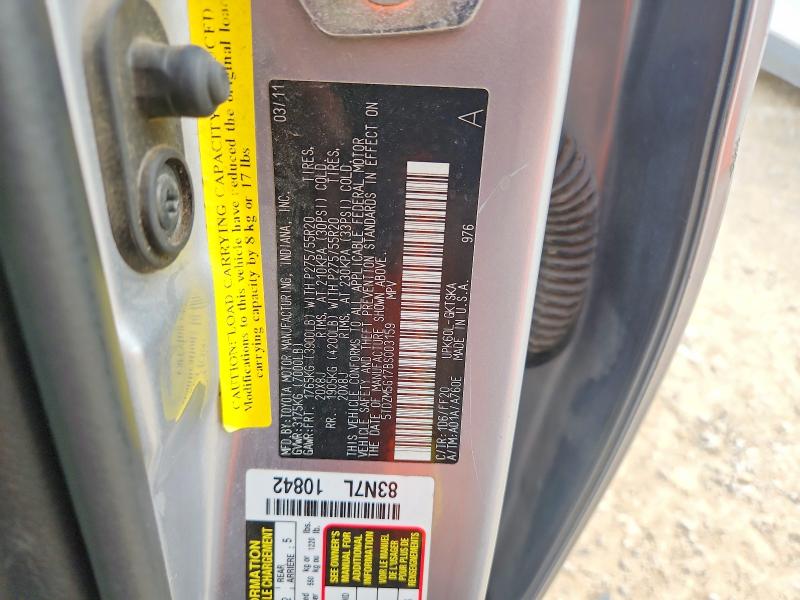 64139346 :رقم المزاد ، 5TDZM5G17BS003159 vin ، 2011 Toyota Sequoia مزاد بيع