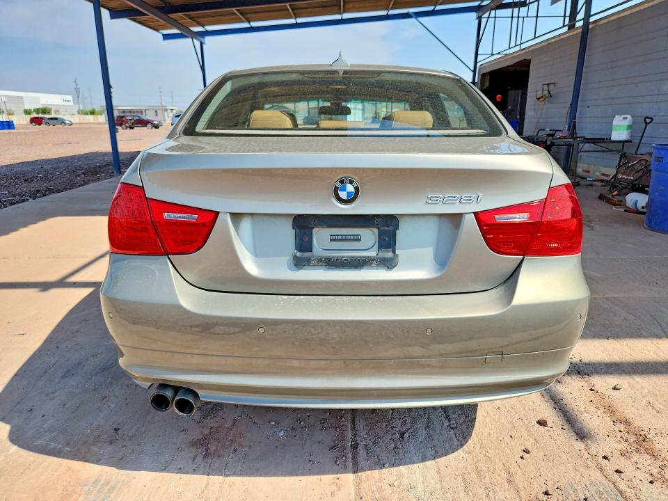 2010 Bmw 328 მანქანა იყიდება აუქციონზე, vin: WBAPH7G57ANM54006, აუქციონის ნომერი: 63603596