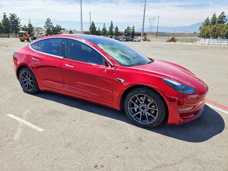 2019 Tesla Model 3 მანქანა იყიდება აუქციონზე, vin: 5YJ3E1EB5KF193863, აუქციონის ნომერი: 65909476