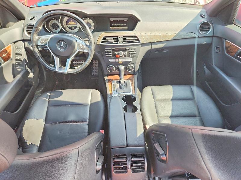 Продажа на аукционе авто 2013 Mercedes-benz C, vin: WDDGF4HB5DA790850, номер лота: 64993026