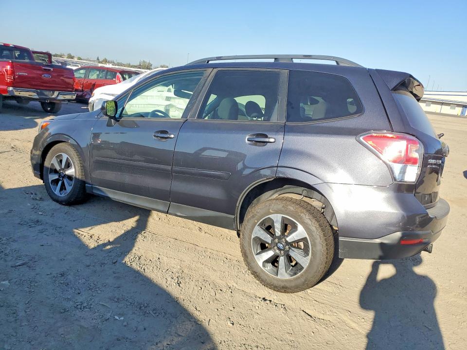 63366326 :رقم المزاد ، JF2SJAGCXJH526670 vin ، 2018 Subaru Forester مزاد بيع