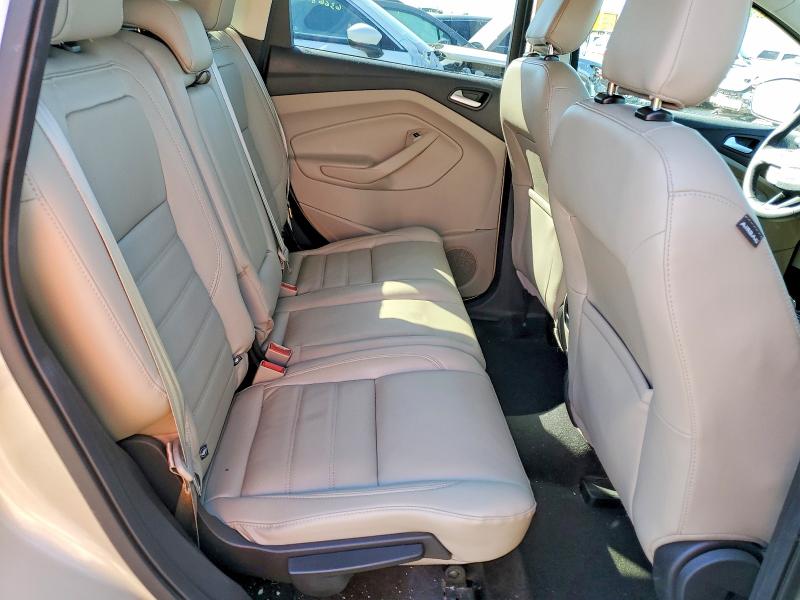 64095366 :رقم المزاد ، 1FMCU9HD9JUB71221 vin ، 2018 Ford Escape مزاد بيع