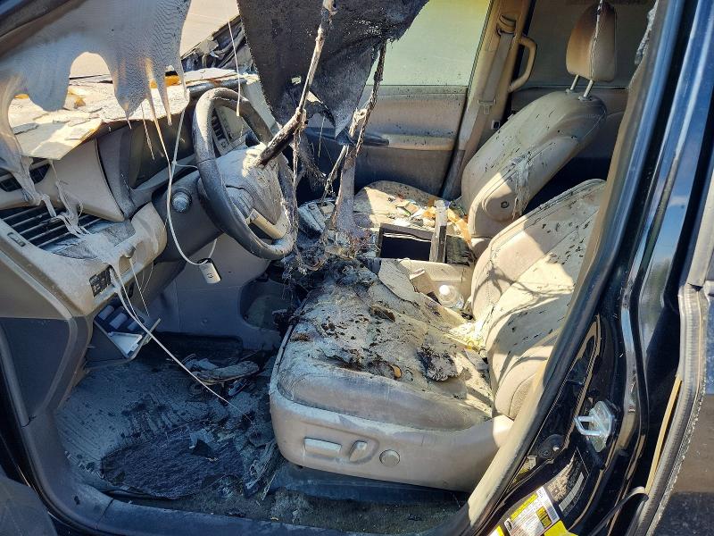 66824246 :رقم المزاد ، 5TDYZ3DC8JS930144 vin ، 2018 Toyota Sienna مزاد بيع