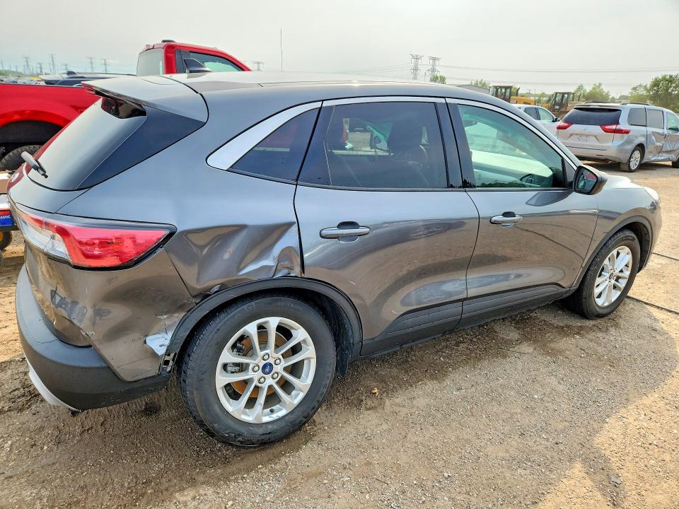 Продаж на аукціоні авто 2022 Ford Escape, vin: 1FMCU0G67NUB15766, номер лоту: 63717596
