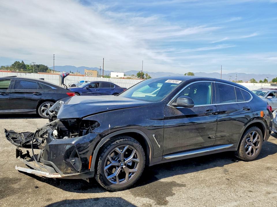 66074266 :رقم المزاد ، 5UX33DT06N9M33685 vin ، 2022 Bmw X4 مزاد بيع