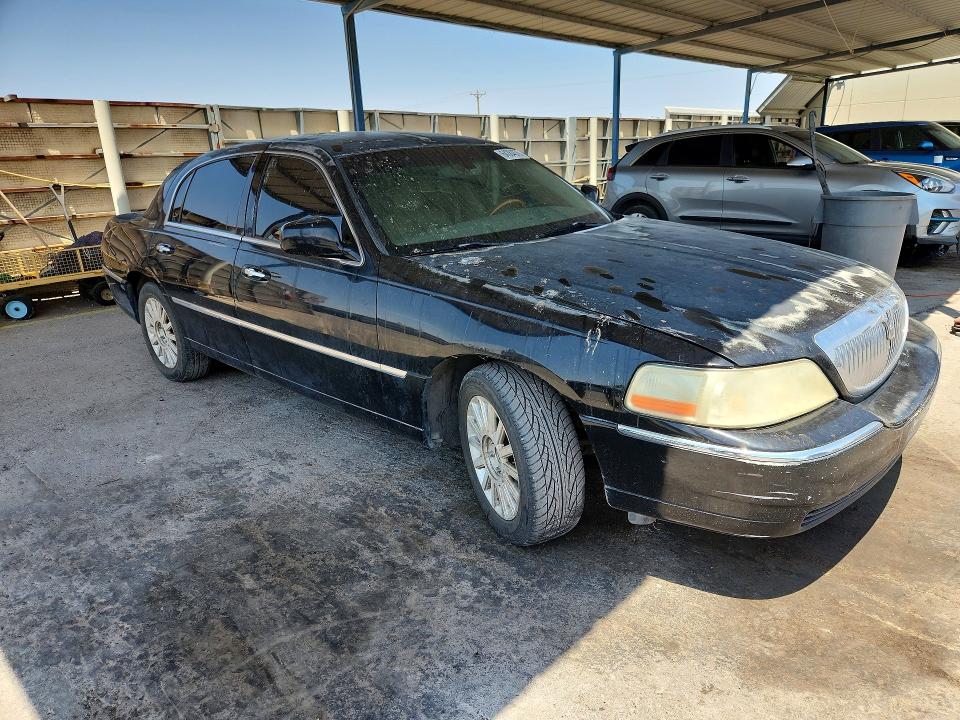 Aukcja sprzedaży 2008 Lincoln Town Car, vin: 2LNHM82V98X639453, numer aukcji: 64384876