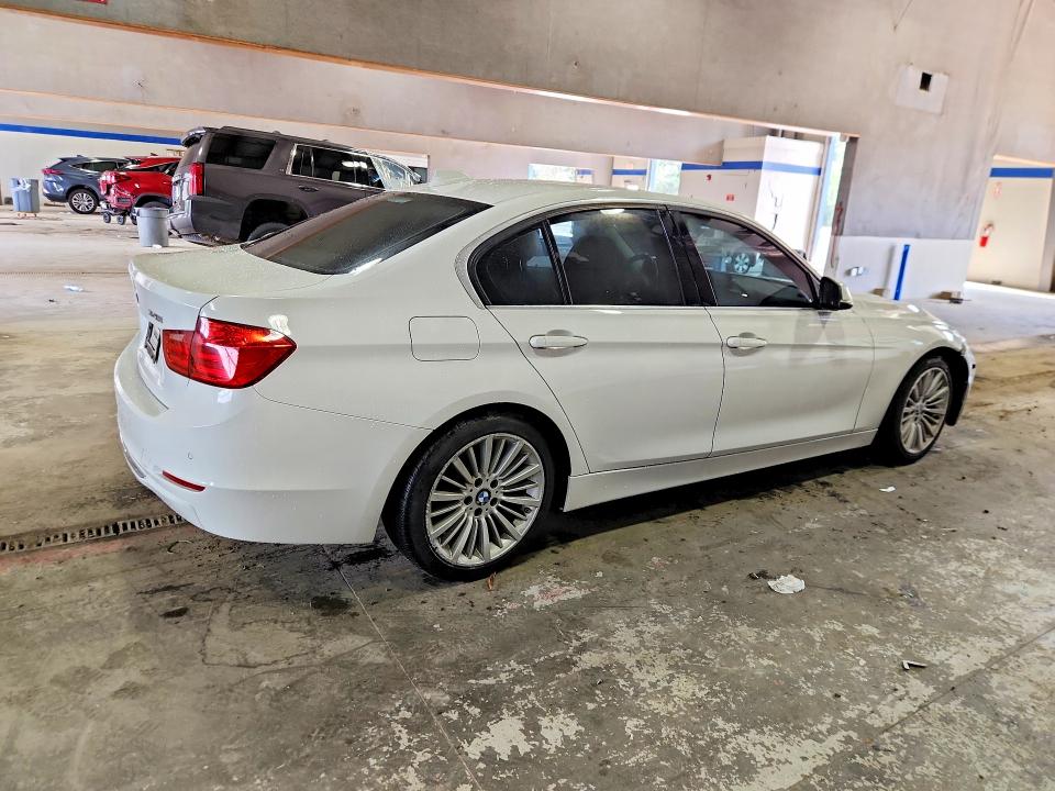 64067816 :رقم المزاد ، WBA3A5G50FNS85512 vin ، 2015 Bmw 328 مزاد بيع