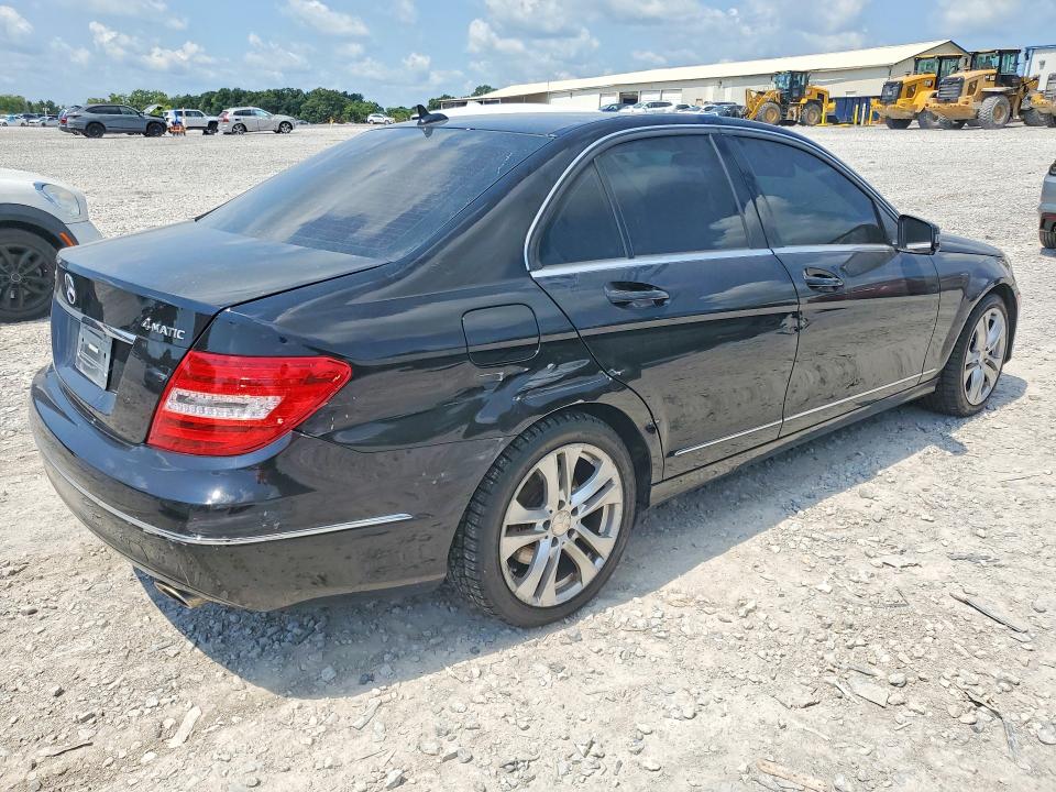 64550396 :رقم المزاد ، WDDGF8AB9DR260786 vin ، 2013 Mercedes-benz C مزاد بيع