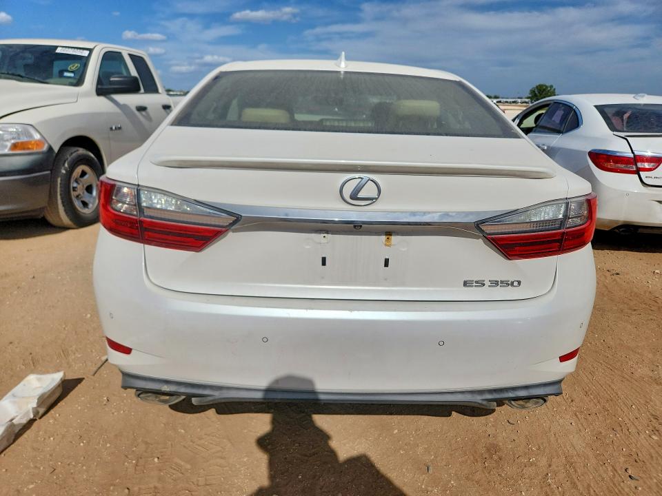 65056236 :رقم المزاد ، JTHBK1GG9G2235358 vin ، 2016 Lexus Es مزاد بيع