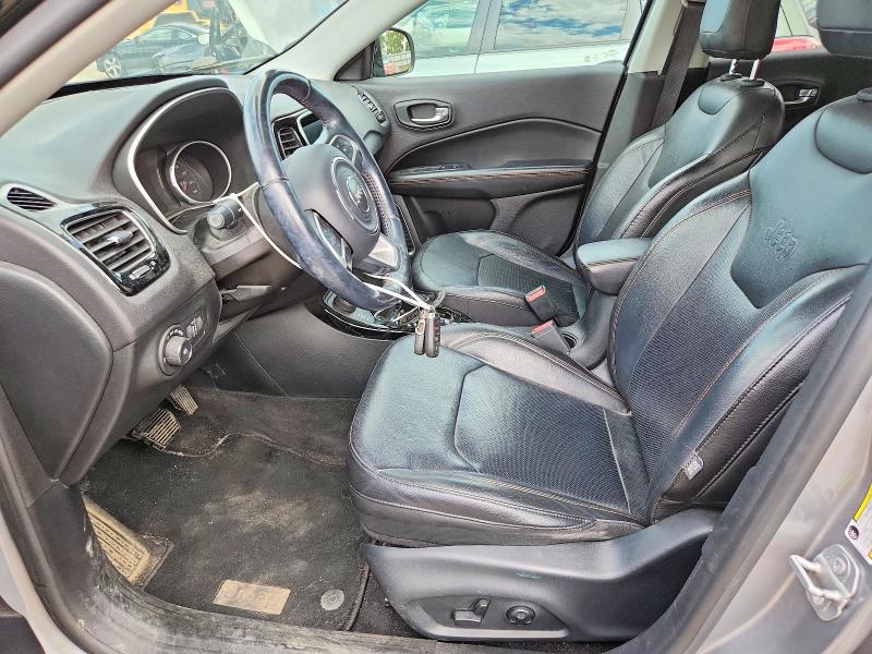 65349576 :رقم المزاد ، 3C4NJDCB7JT222241 vin ، 2018 Jeep Compass مزاد بيع